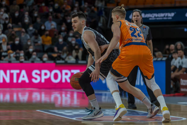 现代足球的 现代足球的