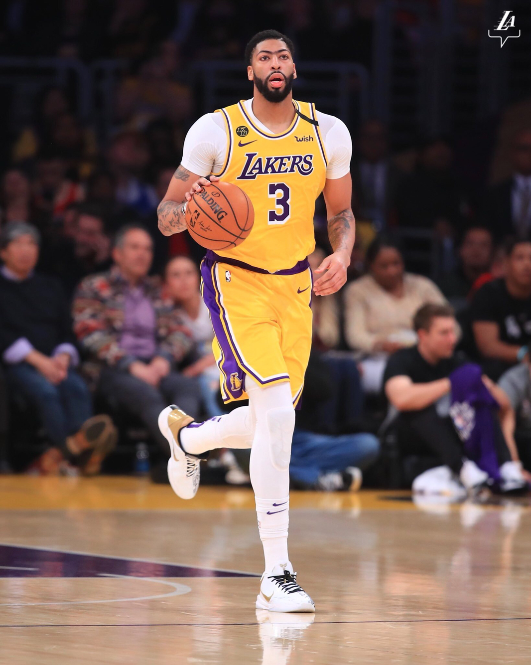 球后模仿动 球后模仿动